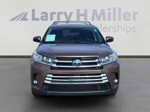 Used 2017 Toyota Highlander Limited image 8