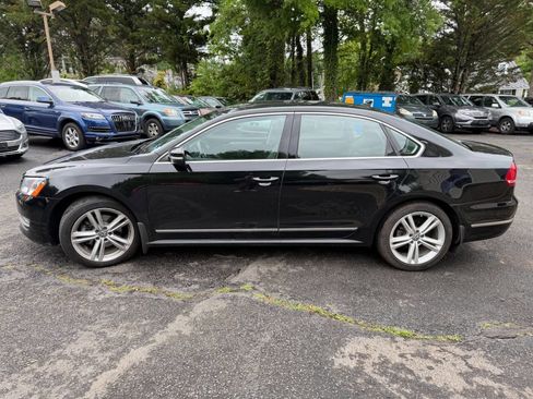 Used 2013 Volkswagen Passat TDI SE FWD image 4