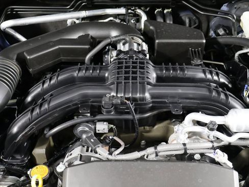 Used 2024 Subaru Crosstrek 2.0i Premium image 16