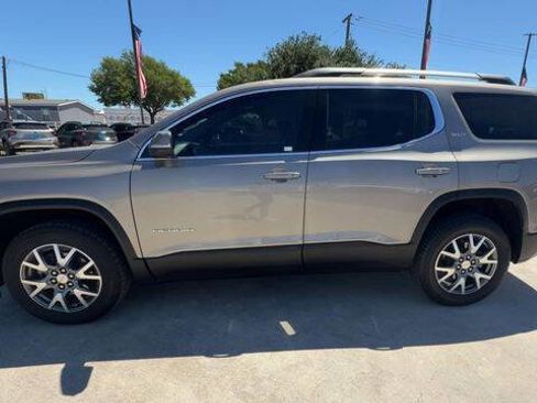 Used 2023 GMC Acadia SLT FWD image 5