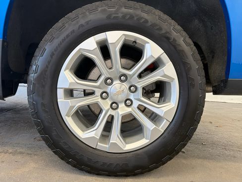 Used 2023 Chevrolet Silverado 1500 LTZ w/ Technology Package image 12