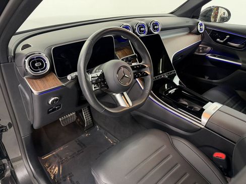 Certified 2025 Mercedes-Benz GLC 350e GLC 350e w/ AMG Line image 9