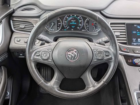 Used 2017 Buick LaCrosse Essence FWD image 21