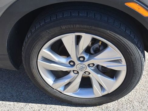 Used 2025 Buick Encore GX Preferred image 11