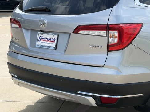 Used 2020 Honda Pilot Touring image 6
