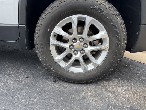 Used 2018 Chevrolet Traverse LS FWD image 5