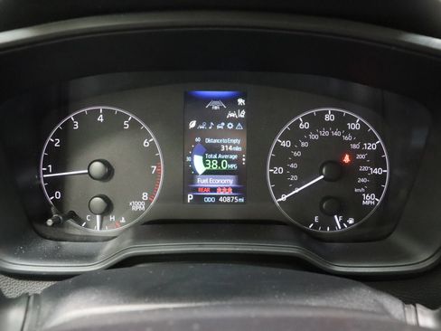 Used 2024 Toyota Corolla LE image 35