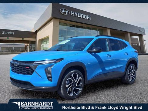 Used 2024 Chevrolet Trax RS FWD image 1