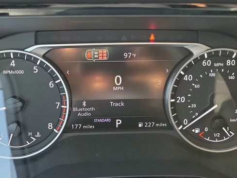 Certified 2026 Nissan Pathfinder SV FWD image 21