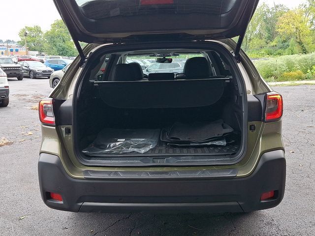 Certified 2025 Subaru Outback Onyx Edition AWD/4WD image 44