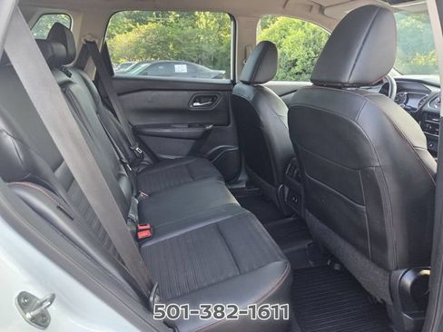 Used 2025 Nissan Rogue SV AWD/4WD image 14