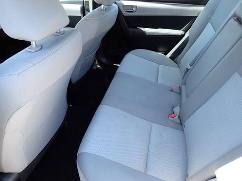 Used 2015 Toyota Corolla LE FWD image 8