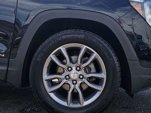 Used 2023 GMC Terrain SLT w/ Infotainment Package II AWD/4WD image 6