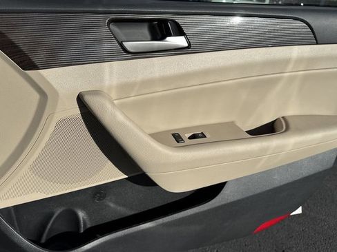 Used 2019 Hyundai Sonata Limited image 22