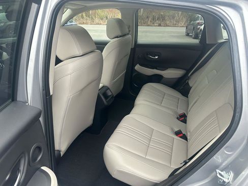 Used 2024 Honda HR-V EX-L image 13