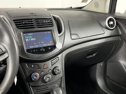 Used 2016 Chevrolet Trax LS w/ LPO, Protection Package FWD image 12