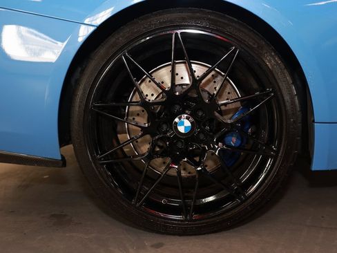 Used 2018 BMW M4 Convertible image 21