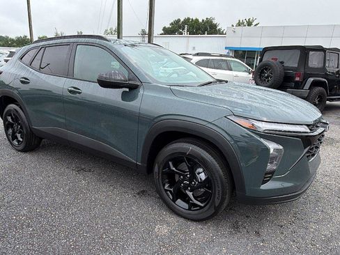 New 2026 Chevrolet Trax LT w/ Driver Confidence Package FWD image 6