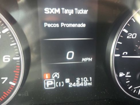 Used 2024 Subaru Crosstrek 2.0i Premium w/ Crosstrek Mirror Package AWD/4WD image 8