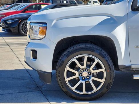 Used 2020 GMC Canyon Denali image 5