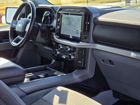 Used 2022 Ford F150 XLT w/ Equipment Group 302A High image 9