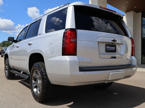 Used 2018 Chevrolet Tahoe LT w/ Luxury Package AWD/4WD image 3
