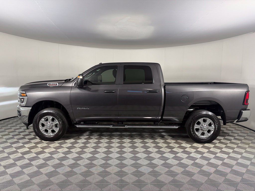 Used 2025 RAM 2500 Big Horn AWD/4WD image 10