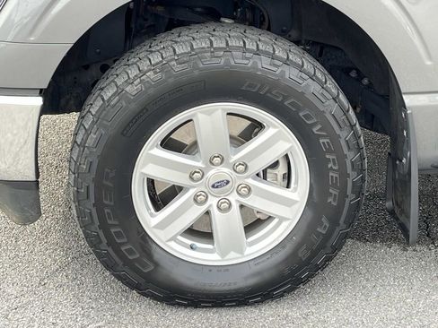 Used 2023 Ford F150 XLT w/ Trailer Tow Package image 11