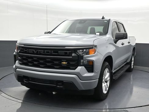 Used 2024 Chevrolet Silverado 1500 Custom RWD image 9