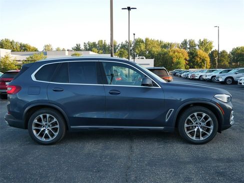 Used 2021 BMW X5 xDrive40i w/ Premium Package image 6