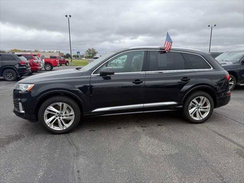 Used 2021 Audi Q7 2.0T Premium Plus w/ Executive Package image 3