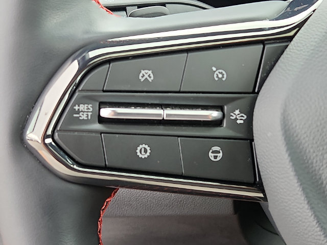 Used 2026 Chevrolet Traverse RS w/ LPO, Floor Liner Package AWD/4WD image 22