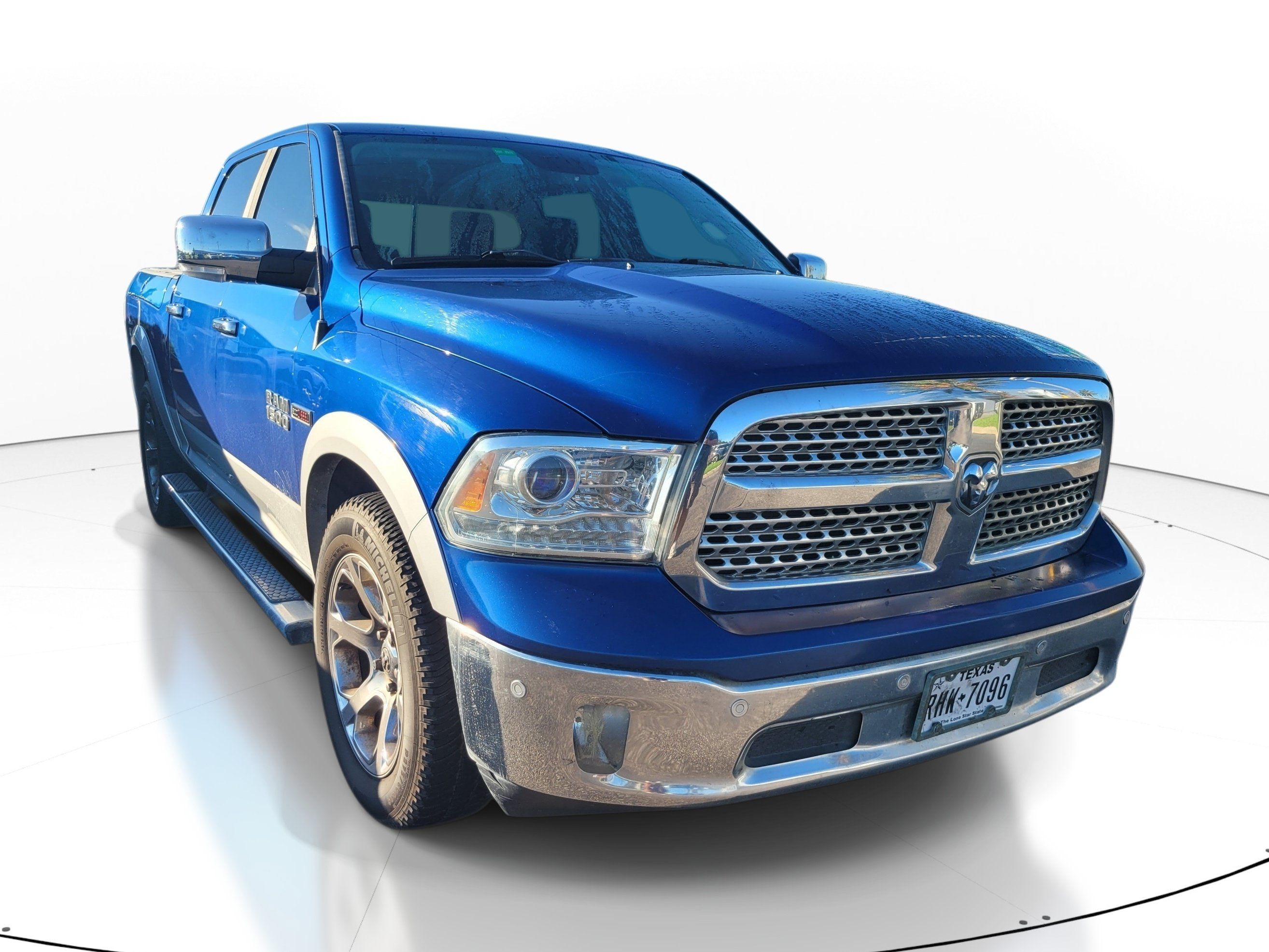 Used 2016 RAM 1500 Laramie w/ Convenience Group RWD image 1