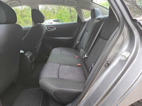 Used 2019 Nissan Sentra SV w/ Exterior Package image 25