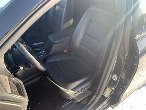 Certified 2023 Chevrolet Equinox RS w/ RS Leather Package image 18