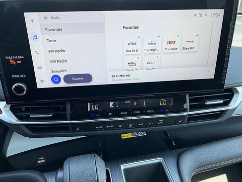 Certified 2026 Toyota Sienna XLE FWD image 20
