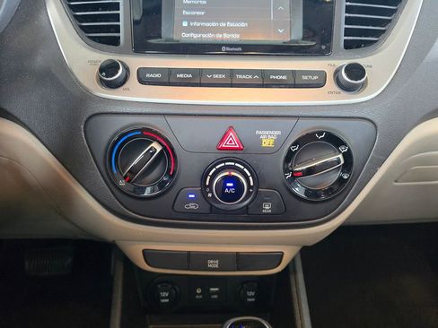 Used 2020 Hyundai Accent SE image 26