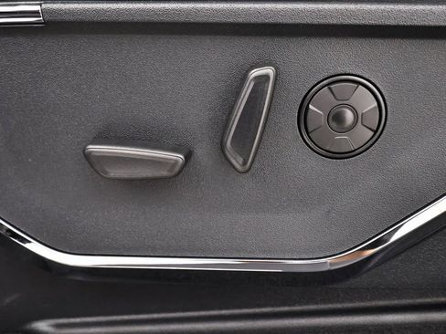 New 2026 Ford F250 Platinum image 12