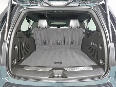 Used 2025 GMC Yukon XL AT4 Ultimate image 13