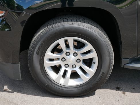 Used 2019 Chevrolet Tahoe LT AWD/4WD image 4