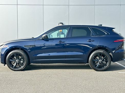 Used 2025 Jaguar F-PACE R-Dynamic S image 2