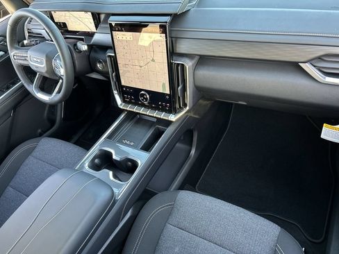 New 2026 GMC Acadia Elevation FWD image 29