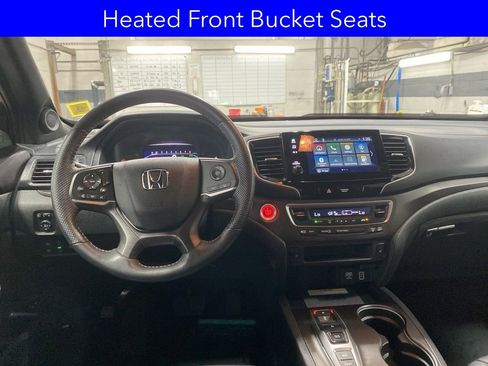 Certified 2023 Honda Passport TrailSport image 17