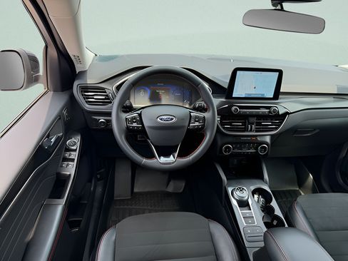 Used 2022 Ford Escape SEL w/ SEL Stealth AWD Package image 7