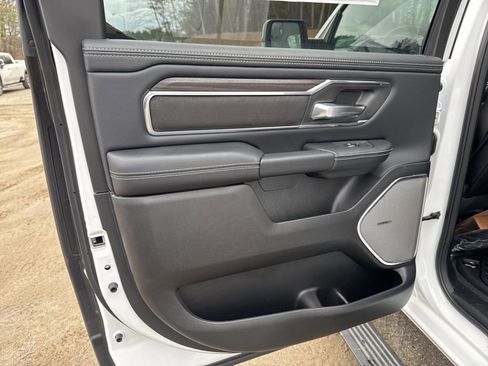 New 2026 RAM 1500 Laramie AWD/4WD image 26