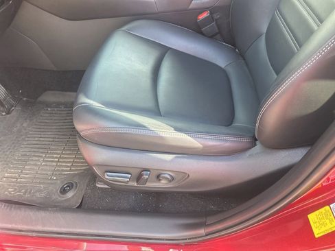 Used 2023 Toyota RAV4 XLE Premium AWD/4WD image 21