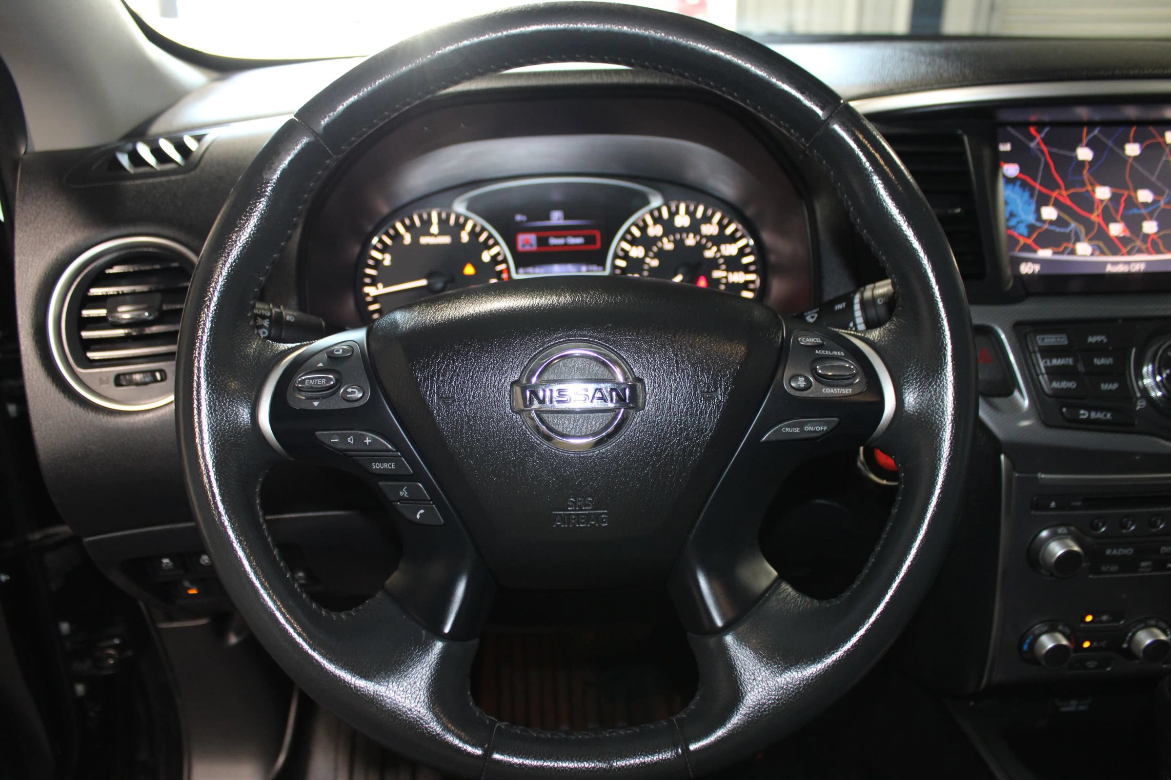 Used 2018 Nissan Pathfinder SL w/ Cargo Package FWD image 11