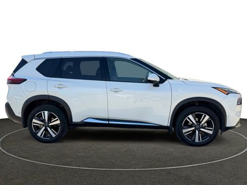 Used 2023 Nissan Rogue SL w/ SL Premium Package image 7