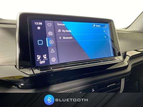 Used 2024 Volkswagen Atlas Cross Sport SE w/ Panoramic Sunroof Package AWD/4WD image 5