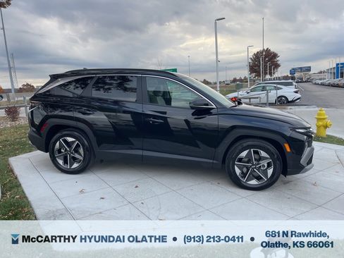 Certified 2025 Hyundai Tucson SEL image 17